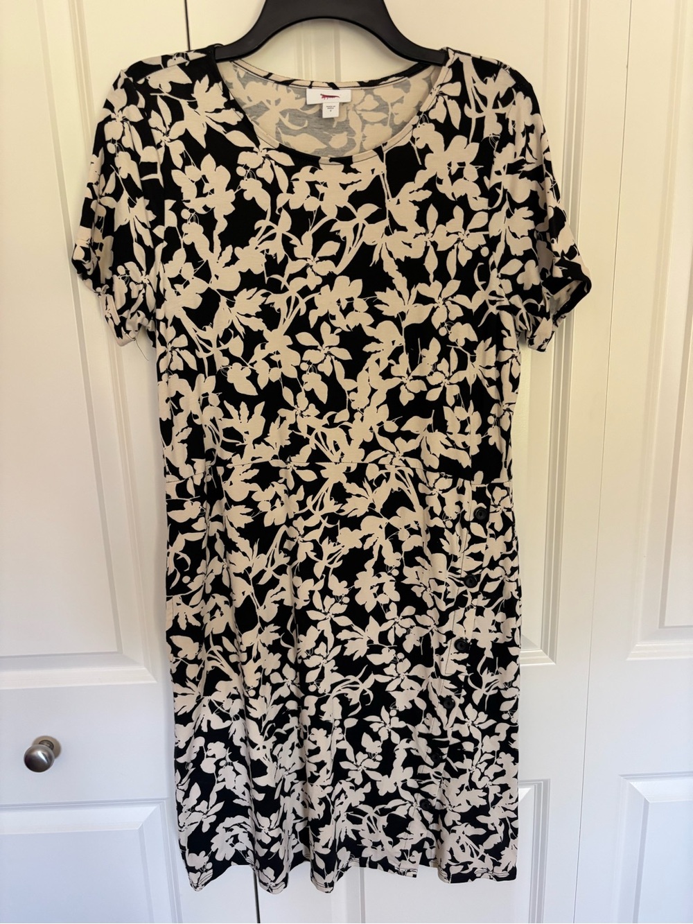 J. Jill button front black cream floral short sleeve dress size small.
